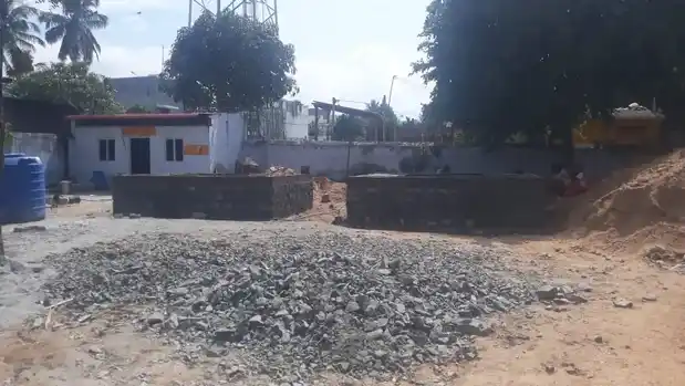 Arulmigu Maduraiveeran Mahaliamman Temple, Vettaikaranputur - 642129 அருள்மிகு மதுரைவீரன் மாகாளியம்மன் திருக்கோயில், வேட்டைக்காரன்புதூர் - 642129, Coimbatore - Ancient Temple Architecture and History Image 4