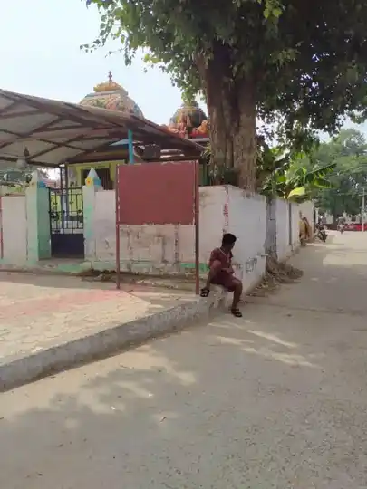 Arulmigu Maduraiveeran Makaliamman Pattatharasiamman Temple, Achipatti - 642002