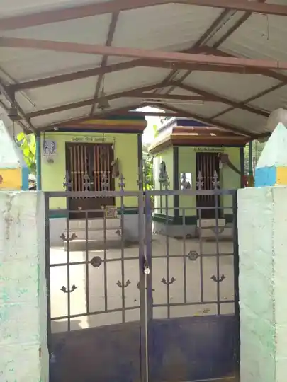 Arulmigu Maduraiveeran Makaliamman Pattatharasiamman Temple, Achipatti - 642002 Arulmigu Maduraiveeran Makaliamman Pattatharasiamman Temple, Achipatti - 642002, Coimbatore - Ancient Temple Architecture and History Image 3