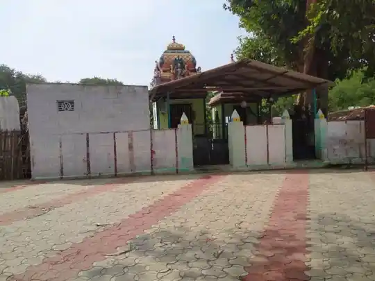 Arulmigu Maduraiveeran Makaliamman Pattatharasiamman Temple, Achipatti - 642002 Arulmigu Maduraiveeran Makaliamman Pattatharasiamman Temple, Achipatti - 642002, Coimbatore - Ancient Temple Architecture and History Image 5
