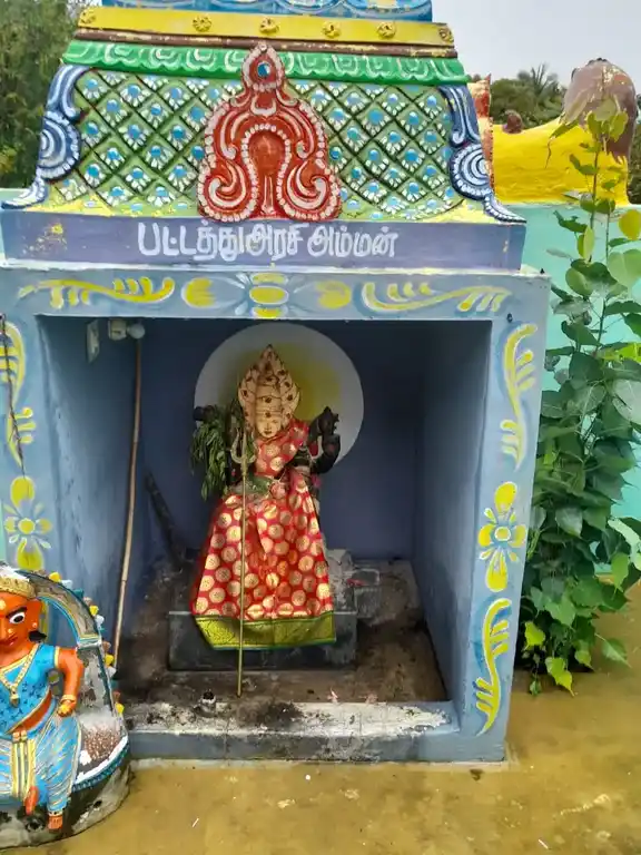 Arulmigu Maduraiveeran Pattatharasiamman Temple, Alampalayam - 641652 அருள்மிகு மதுரைவீரன் பட்டத்தரசியம்மன் திருக்கோயில், Alampalayam - 641652, Coimbatore - Ancient Temple Architecture and History Image 3