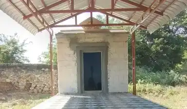 Arulmigu Maduraiveeran Temple, Aandiyagoudanoor - 642154 Arulmigu Maduraiveeran Temple, Aandiyagoudanoor - 642154, Tiruppur - Ancient Temple Architecture and History Image 2