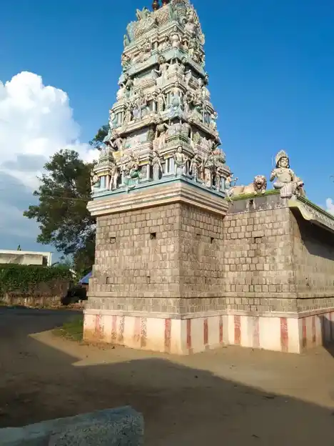 Arulmigu Maduraiveeran Temple, Chennampatti - 638504 அருள்மிகு மதுரைவீரன் திருக்கோயில், Chennampatti - 638504, Erode - Ancient Temple Architecture and History Image 2