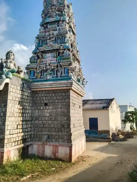 Arulmigu Maduraiveeran Temple, Chennampatti - 638504 அருள்மிகு மதுரைவீரன் திருக்கோயில், Chennampatti - 638504, Erode - Ancient Temple Architecture and History Image 3