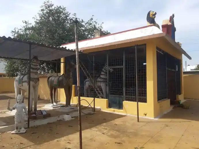 Arulmigu Maduraiveeran Temple, Chennanaickanur - 638316 Temple