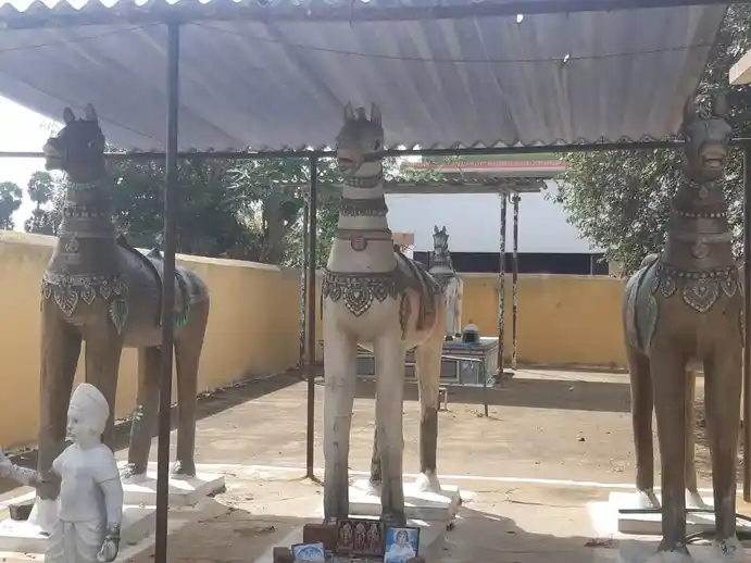 Arulmigu Maduraiveeran Temple, Chennanaickanur - 638316 அருள்மிகு மதுரைவீரன் திருக்கோயில், Chennanaickanur - 638316, Erode - Ancient Temple Architecture and History Image 7