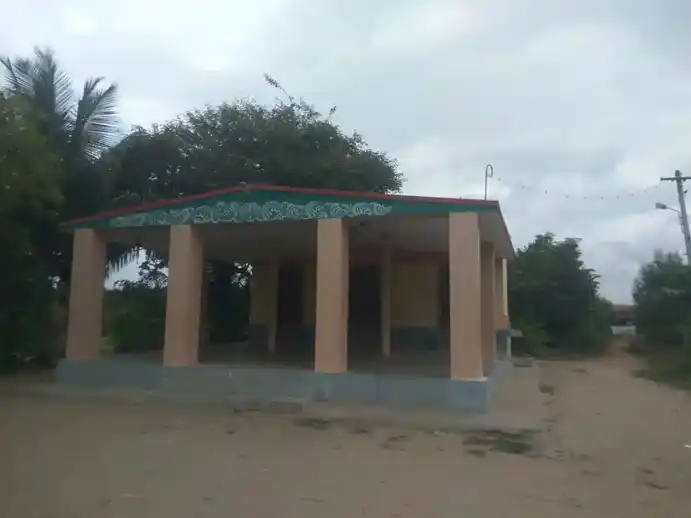 Arulmigu Maduraiveeran Temple, D.Kalipalayam - 642005 Arulmigu Maduraiveeran Temple, D.Kalipalayam - 642005, Coimbatore - Ancient Temple Architecture and History Image 3