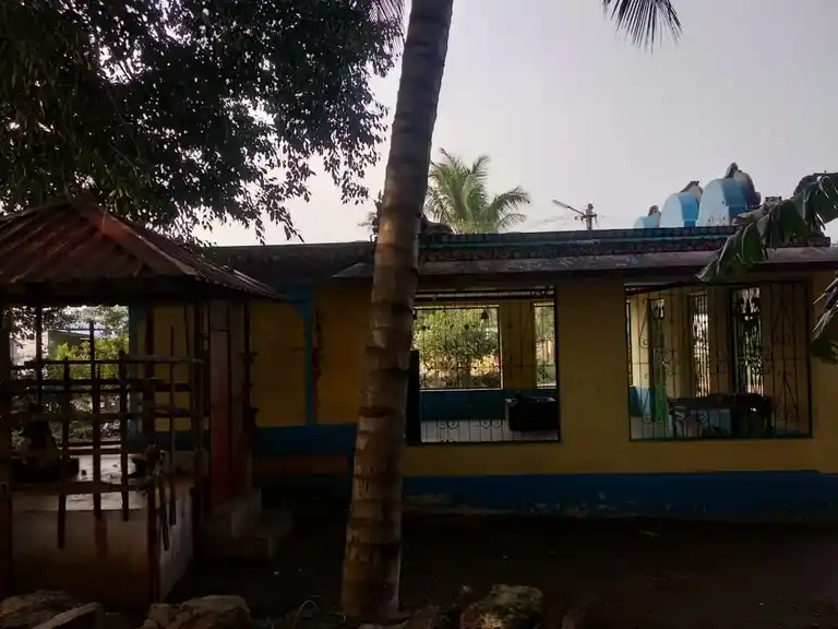 Arulmigu Maduraiveeran Temple, Dasanaicken Palayam - 642202 அருள்மிகு மதுரைவீரன் திருக்கோயில், Dasanaicken Palayam - 642202, Coimbatore - Ancient Temple Architecture and History Image 2