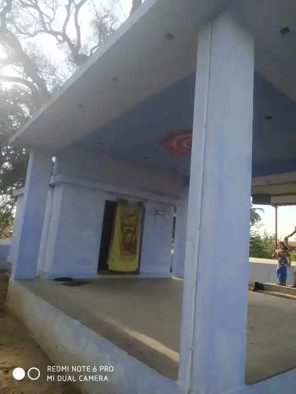 Arulmigu Maduraiveeran Temple, Idaiyarpalayam - 641022 அருள்மிகு மதுரைவீரன் திருக்கோயில், Idaiyarpalayam - 641022, Coimbatore - Ancient Temple Architecture and History Image 7