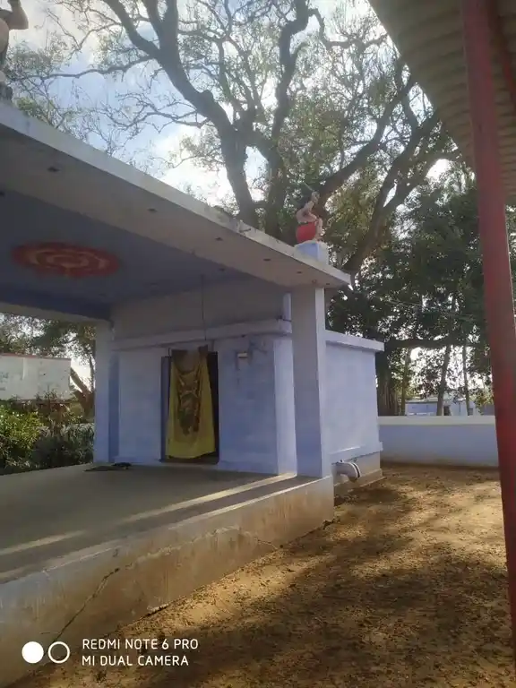 Arulmigu Maduraiveeran Temple, Idaiyarpalayam - 641022 அருள்மிகு மதுரைவீரன் திருக்கோயில், Idaiyarpalayam - 641022, Coimbatore - Ancient Temple Architecture and History Image 9