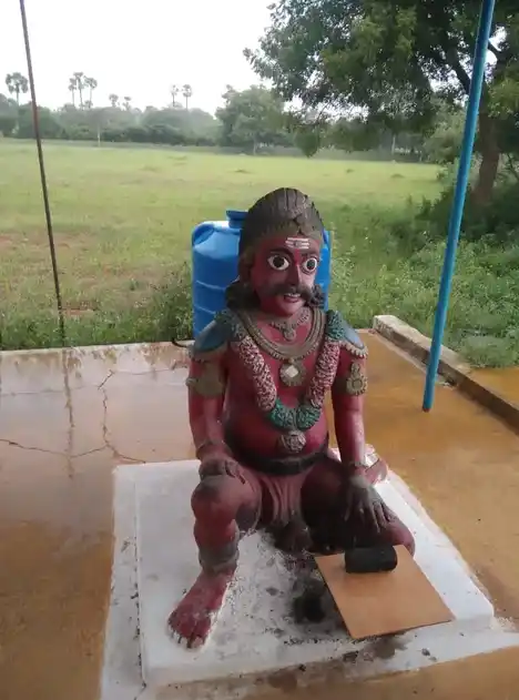 Arulmigu Maduraiveeran Temple, Koorapalayam, Koorapalayam - 638051 அருள்மிகு மதுரைவீரன் திருக்கோயில், கூரபாளையம், Koorapalayam - 638051, Erode - Ancient Temple Architecture and History Image 3