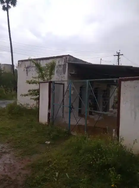 Arulmigu Maduraiveeran Temple, Koorapalayam, Koorapalayam - 638051 அருள்மிகு மதுரைவீரன் திருக்கோயில், கூரபாளையம், Koorapalayam - 638051, Erode - Ancient Temple Architecture and History Image 4