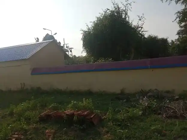 Arulmigu Maduraiveeran Temple, Kulatthukkudiyiruyppu - 614618 Temple