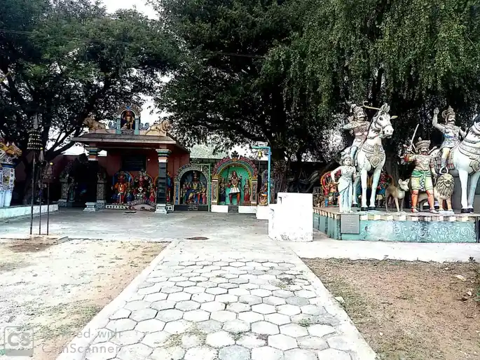 Arulmigu Maduraiveeran Temple, Nallaiyanpudur, Ladduvadi - 637002 அருள்மிகு மதுரைவீரன் திருக்கோயில், நல்லய்யன்புதூர், Ladduvadi - 637002, Namakkal - Ancient Temple Architecture and History Image 3