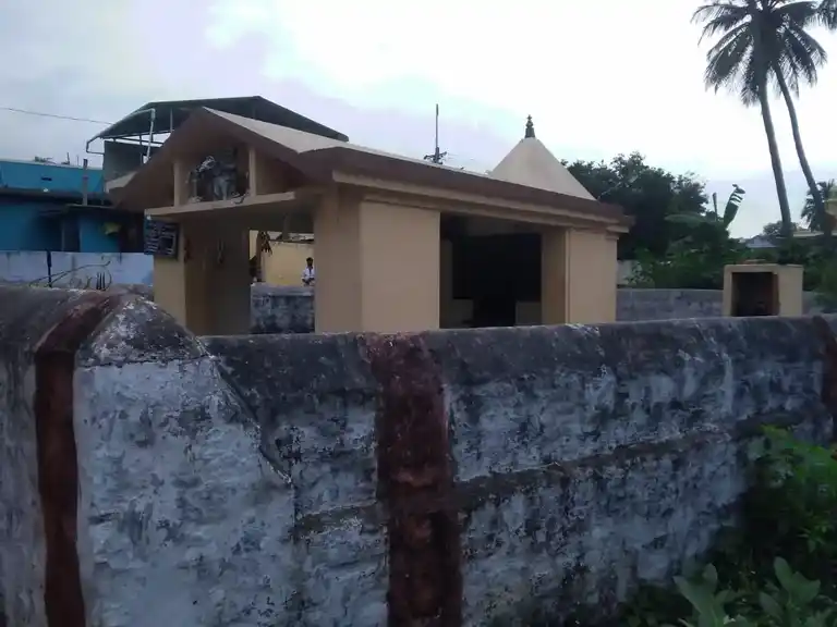 Arulmigu Maduraiveeran Temple, Ramanathapuram - 642005 Arulmigu Maduraiveeran Temple, Ramanathapuram - 642005, Coimbatore - Ancient Temple Architecture and History Image 2