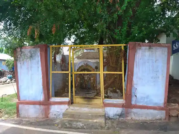 Arulmigu Maduraiveeran Temple, Sethumadai - 642129 அருள்மிகு மதுரைவீரன் திருக்கோயில், சேத்துமடை - 642129, Coimbatore - Ancient Temple Architecture and History Image 4