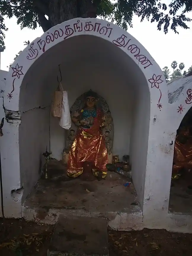 Arulmigu Maduraiveeran Temple, Sooliyakottai - 614402 அருள்மிகு மதுரைவீரன் திருக்கோயில், Sooliyakottai - 614402, Thanjavur - Ancient Temple Architecture and History Image 10