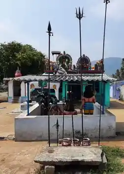 Arulmigu Maduraiveeran Temple, Thevalanthanda - 638504 அருள்மிகு மதுரைவீரன் திருக்கோயில், Thevalanthanda - 638504, Erode - Ancient Temple Architecture and History Image 3