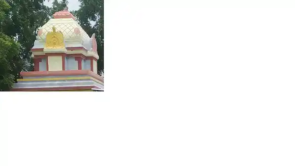 Arulmigu Maduraiveeran Temple, Vannapatti, Moolanur - 638106 அருள்மிகு மதுரைவீரன் சுவாமி திருக்கோயில், வண்ணாபட்டி, மூலனுார் - 638106, Tiruppur - Ancient Temple Architecture and History Image 4