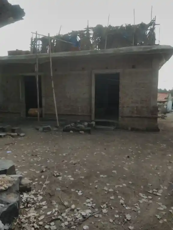 Arulmigu Maduraiveeran Temple, Varapatty - 641669