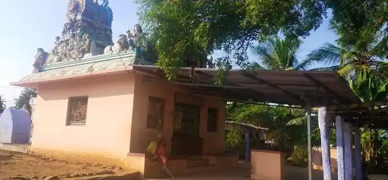 Arulmigu Maduraiveeran Temple, Vellalapalayam - 638315 அருள்மிகு மதுரைவீரன் திருக்கோயில், Vellalapalayam - 638315, Erode - Ancient Temple Architecture and History Image 5