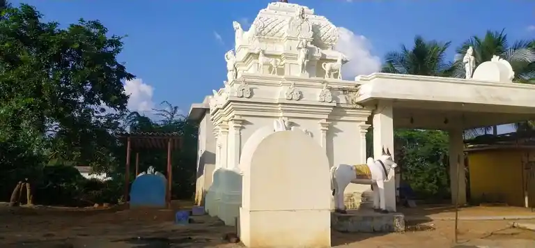 Arulmigu Maduraiveeran Temple, Vellalapalayam - 638315 அருள்மிகு மதுரைவீரன் திருக்கோயில், Vellalapalayam - 638315, Erode - Ancient Temple Architecture and History Image 9