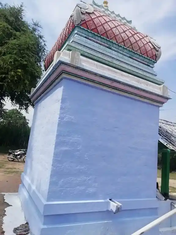 Arulmigu Madurakaliamman Temple, Rasampalayam, Avalpoondurai - 638115 அருள்மிகு மதுரகாளியம்மன் திருக்கோயில், Rasampalayam, அவல்பூந்துறை - 638115, Erode - Ancient Temple Architecture and History Image 2