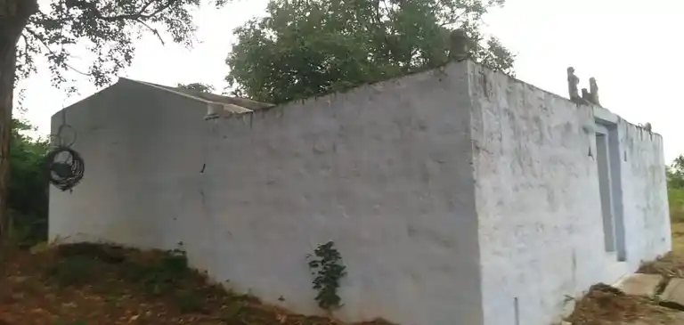 Arulmigu Madurakaliamman Temple, Ulipuram - 636118 அருள்மிகு மதுரகாளியம்மன் திருக்கோயில், Ulipuram - 636118, Salem - Ancient Temple Architecture and History Image 2