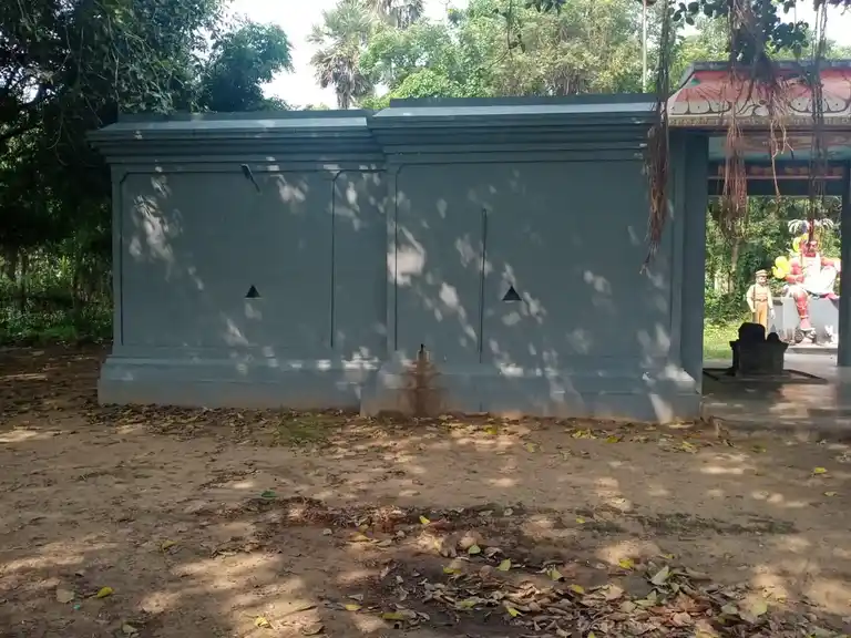 Arulmigu Maduravazhi Amman Temple, Udalapattu - 607402 அருள்மிகு மதுரவாழியம்மன் திருக்கோயில், Udalapattu - 607402, Cuddalore - Ancient Temple Architecture and History Image 4