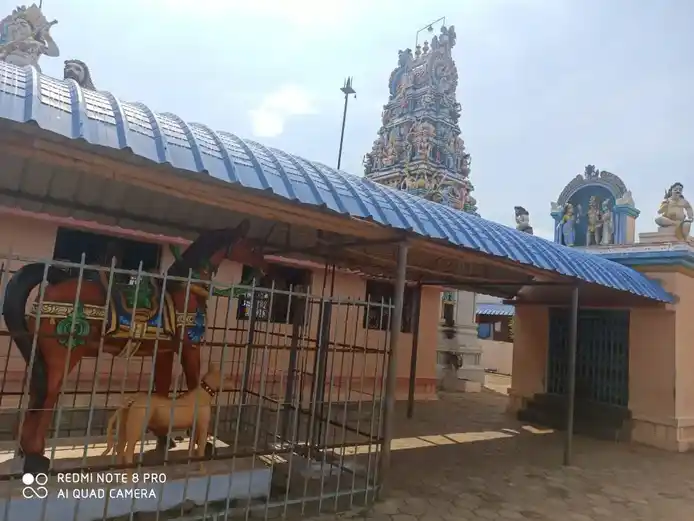Arulmigu Maduriveeran Mariamman Temple, Kadappanallur - 638311 அருள்மிகு மதுரைவீரன் மாரியம்மன் திருக்கோயில், Kadappanallur - 638311, Erode - Ancient Temple Architecture and History Image 5