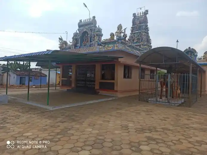 Arulmigu Maduriveeran Mariamman Temple, Kadappanallur - 638311 அருள்மிகு மதுரைவீரன் மாரியம்மன் திருக்கோயில், Kadappanallur - 638311, Erode - Ancient Temple Architecture and History Image 7