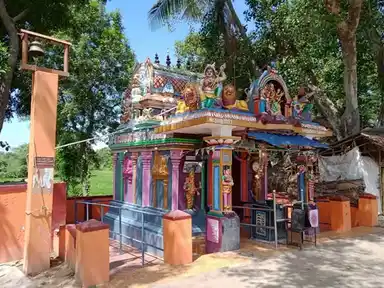 Arulmigu Magakaliamman Temple, Kooraiattarangarai - 610102 அருள்மிகு மகாகாளியம்மன் திருக்கோயில், கூரைஆற்றங்கரை - 610102, Thiruvarur - Ancient Temple Architecture and History Image 2