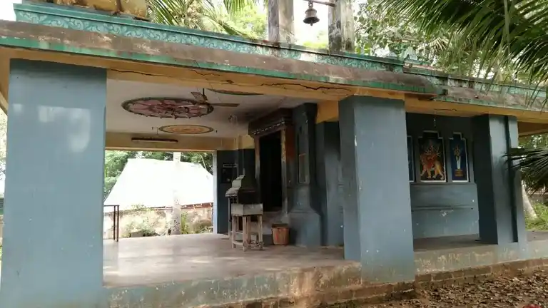 Arulmigu Magakaliyamman Temple, Keezhaveli - 609801 அருள்மிகு மகாகாளியம்மன் திருக்கோயில், கீழவெளி - 609801, Mayiladuthurai - Ancient Temple Architecture and History Image 2