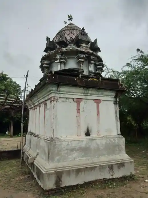 Arulmigu Magamarriyamman Temple, Irumulaimelaveli - 609807 அருள்மிகு மகாமாரியம்மன் திருக்கோயில், Irumulaimelaveli - 609807, Thanjavur - Ancient Temple Architecture and History Image 2