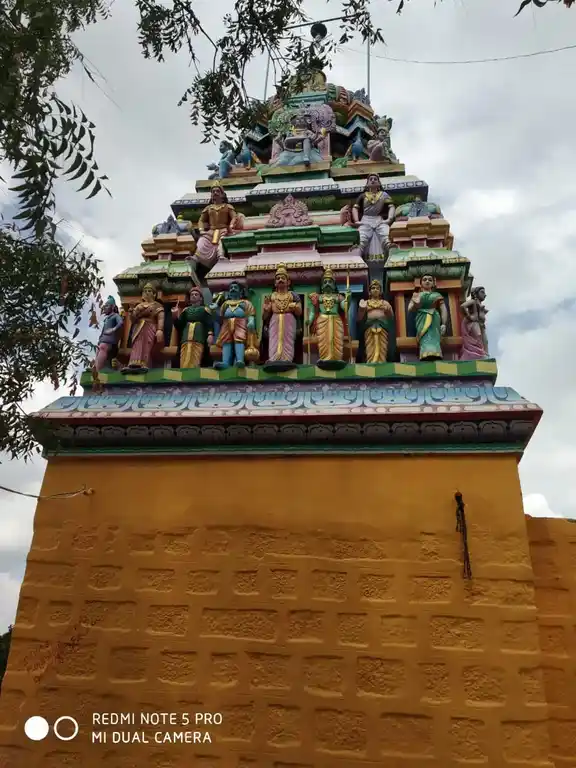 Arulmigu Maganivelmurugan Temple, Santhur, Veppalampatti - 635206 அருள்மிகு மாங்கனி வேல்முருகன் திருக்கோயில், Santhur, Veppalampatti - 635206, Krishnagiri - Ancient Temple Architecture and History Image 2