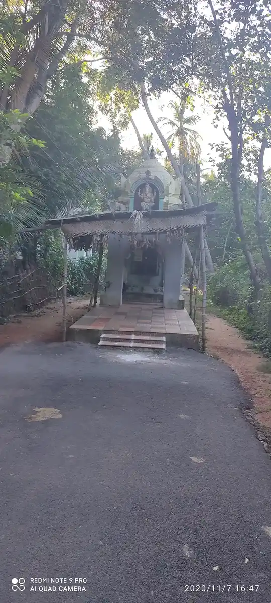 Arulmigu Maha Ganapathy Temple, Thiruvelliyankudi - 612102 Temple
