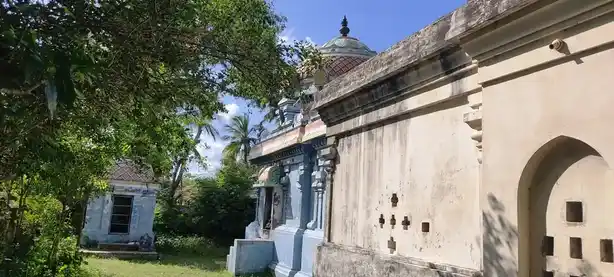 Arulmigu Mahadeva Swamy Temple, Melanallur - 609203 அருள்மிகு மகாதேவசாமி திருக்கோயில், மேலாநல்லூர் - 609203, Mayiladuthurai - Ancient Temple Architecture and History Image 3