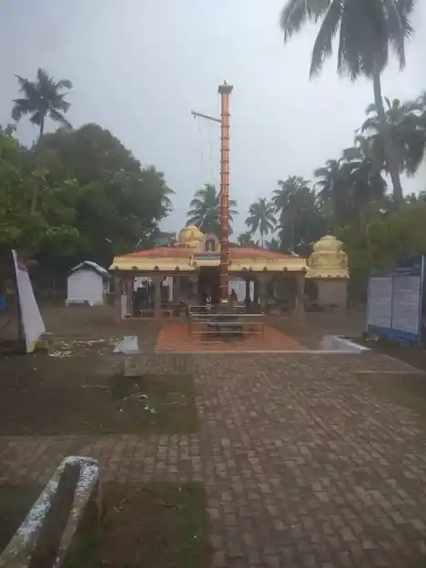 Arulmigu Mahadevar Temple, Karakandeswaram, Thirunainarkurichi - 629175 Arulmigu Mahadevar Temple, Karakandeswaram, Thirunainarkurichi - 629175, Kanyakumari - Ancient Temple Architecture and History Image 6