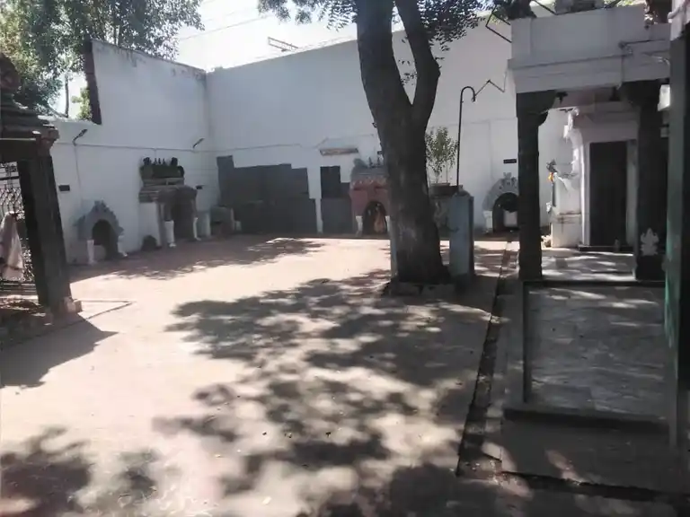 Arulmigu Mahadevasamy Temple, Mani Nagaram, Madurai - 625001 அருள்மிகு மகாதேவ சுவாமி திருக்கோயில், மணி நகரம், மதுரை - 625001, Madurai - Ancient Temple Architecture and History Image 3