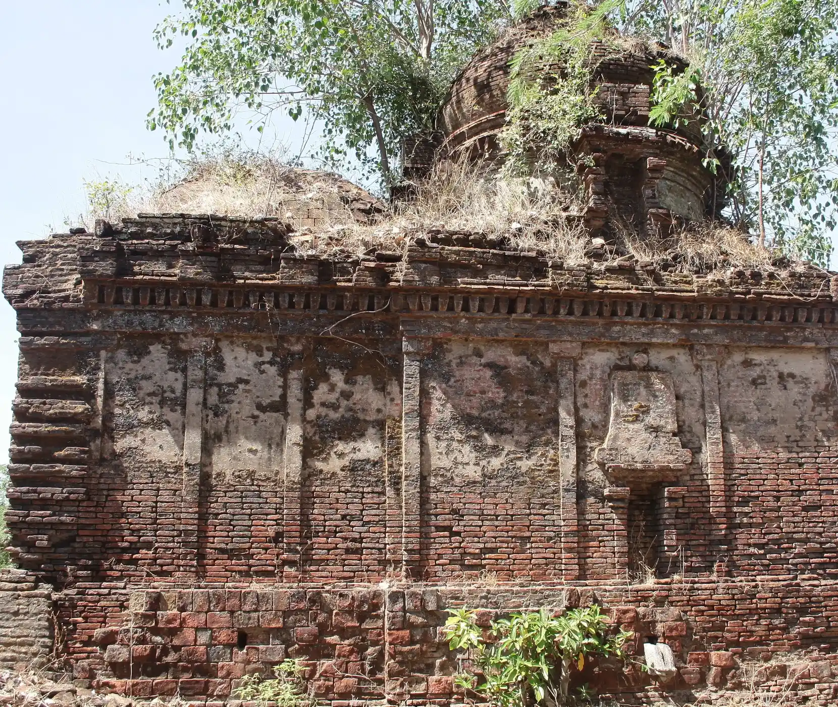 Arulmigu Mahakaleswarar Temple, Anaimangalam - 611104 அருள்மிகு மகாகாளேஸ்வரர் திருக்கோயில், Anaimangalam - 611104, Nagapattinam - Ancient Temple Architecture and History Image 2