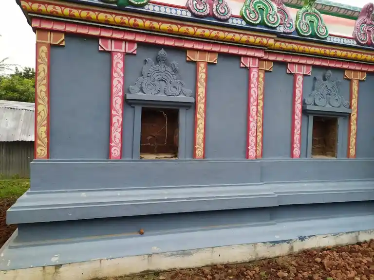Arulmigu Mahalakshmiamman Temple, End Of The Village, Murasampedu - 631207 அருள்மிகு மகாலட்சுமி அம்மன் ஆலயம், End Of The Village, Murasampedu - 631207, Tiruvallur - Ancient Temple Architecture and History Image 3