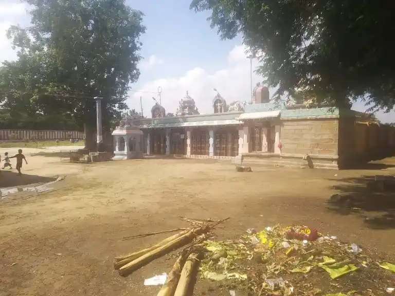 Arulmigu Mahalakshmiamman Temple, Matu Mahadhanapuram, Mahathanapuram North - 639105 அருள்மிகு மகாலட்சுமி அம்மன் திருக்கோயில், Matu Mahadhanapuram, Mahathanapuram North - 639105, Karur - Ancient Temple Architecture and History Image 4