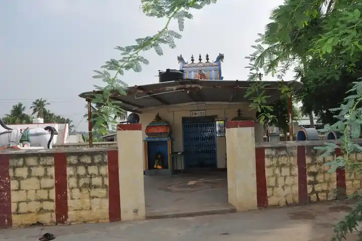 Arulmigu Mahalakshmiamman Temple, Pasuvappatti, Rajapuram - 639201 அருள்மிகு மகாலட்சுமியம் திருக்கோயில், Pasuvappatti, Rajapuram - 639201, Karur - Ancient Temple Architecture and History Image 2