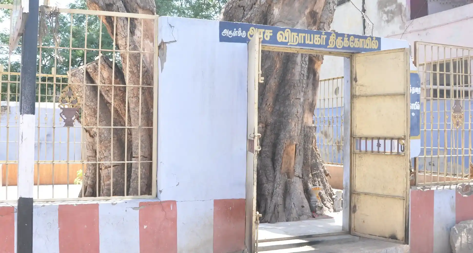 Arulmigu Mahaliamman Temple, Poomarket, Coimbatore - 641001 அருள்மிகு மாகாளியம்மன் திருக்கோயில், ரங்கேகவுடர் வீதி, பூமார்க்கெட், Coimbatore - 641001, Coimbatore - Ancient Temple Architecture and History Image 4