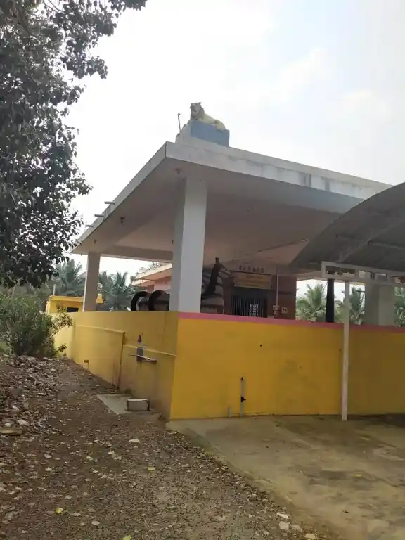 Arulmigu Mahaliamman Temple, Salavanaickenpatti - 642202 Arulmigu Mahaliamman Temple, Salavanaickenpatti - 642202, Tiruppur - Ancient Temple Architecture and History Image 2