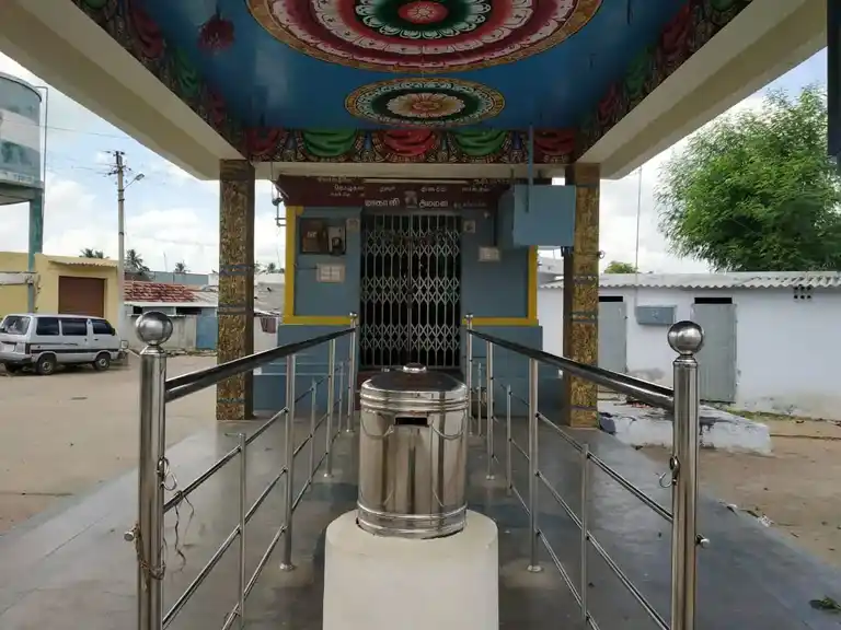 Arulmigu Mahaliamman Temple, Vengiampalayam - 638154 Temple