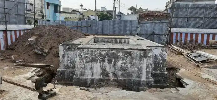 Arulmigu Mahamariamman Temple, Muthuboopalasamuthiram, Kulithalai - 639001 அருள்மிகு மகாமாரியம்மன் திருக்கோயில், Muthuboopalasamuthiram, Kulithalai - 639001, Karur - Ancient Temple Architecture and History Image 7