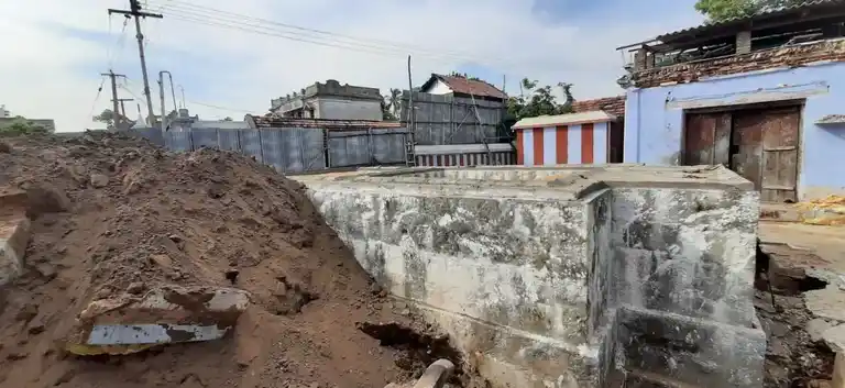 Arulmigu Mahamariamman Temple, Muthuboopalasamuthiram, Kulithalai - 639001 அருள்மிகு மகாமாரியம்மன் திருக்கோயில், Muthuboopalasamuthiram, Kulithalai - 639001, Karur - Ancient Temple Architecture and History Image 15