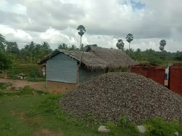 Arulmigu Mahilavaneshwarar Temple, Tokkalikkadu - 614701 அருள்மிகு மகிழவனேஸ்வரர் சுவாமி திருக்கோயில், Tokkalikkadu - 614701, Thanjavur - Ancient Temple Architecture and History Image 3