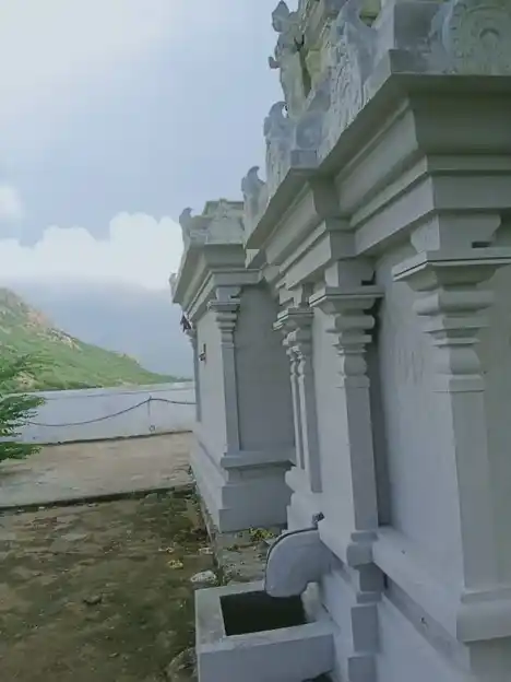 Arulmigu Malai Murugar Temple, Hill Top, A.K.Padavedu - 606905 அருளமிகு மலை முருகர் திருக்கோயில், மலை மேல், அ.கோ.படவேடு - 606905, Tiruvannamalai - Ancient Temple Architecture and History Image 2